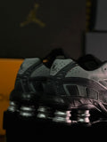 NIKE SHOX SUPREME