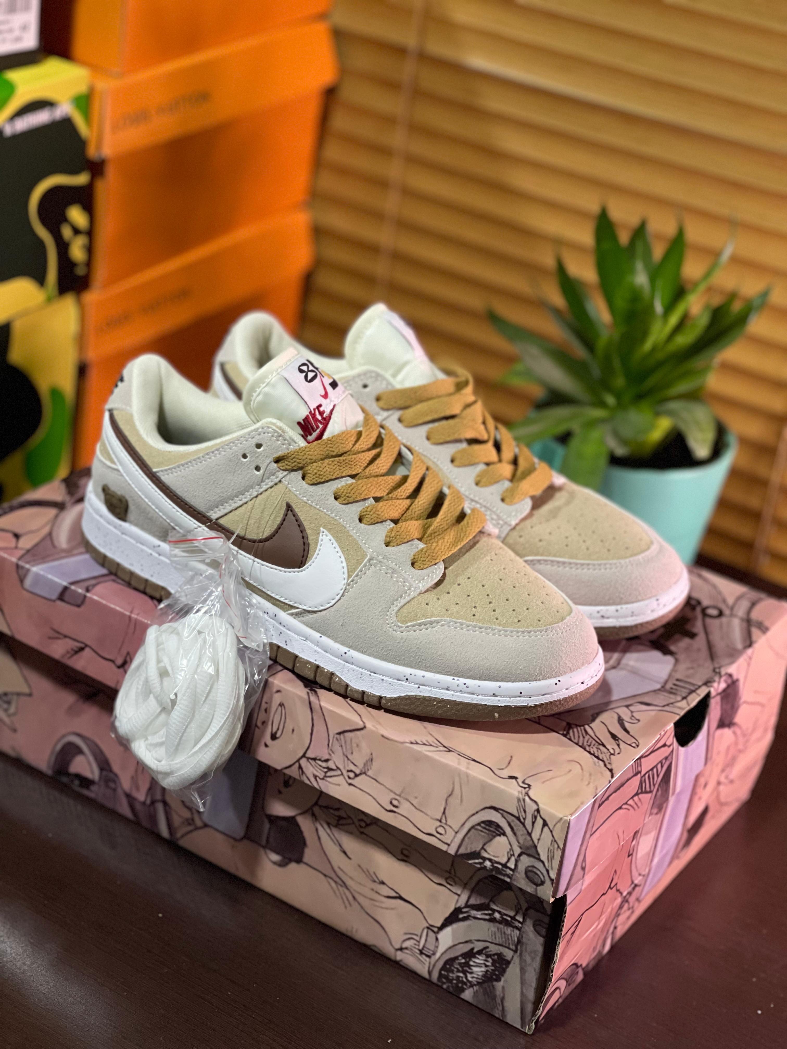 NIKE SB DUNK BEAR