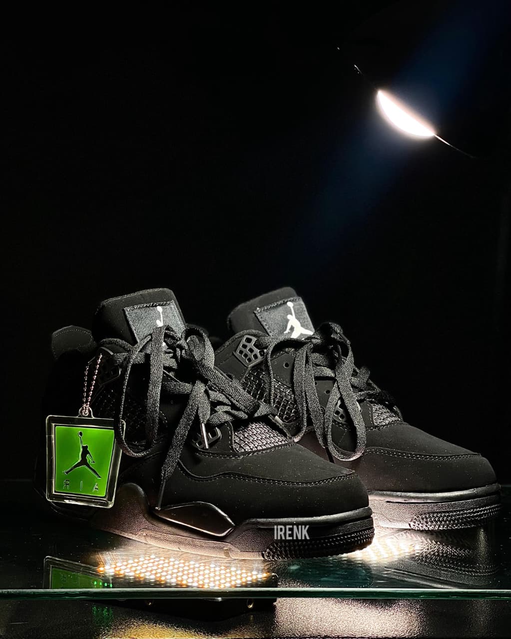 JORDAN RETRO 4