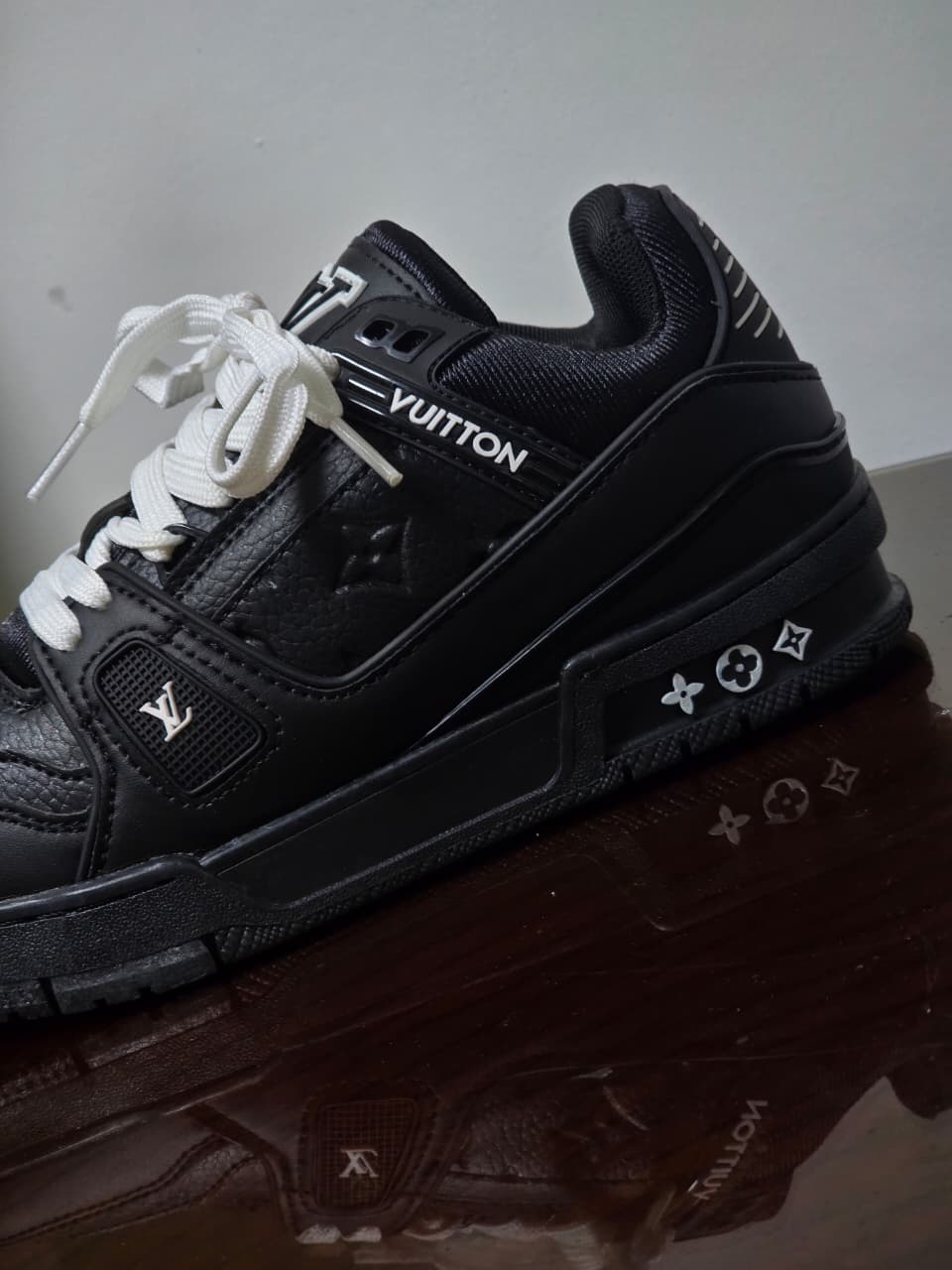 LOUIS VUITTON TRAINER