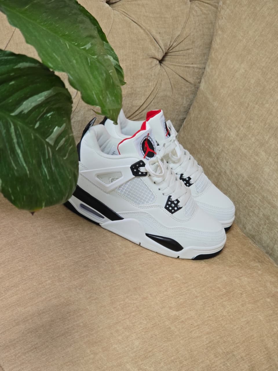 JORDAN R4 FLIGHT